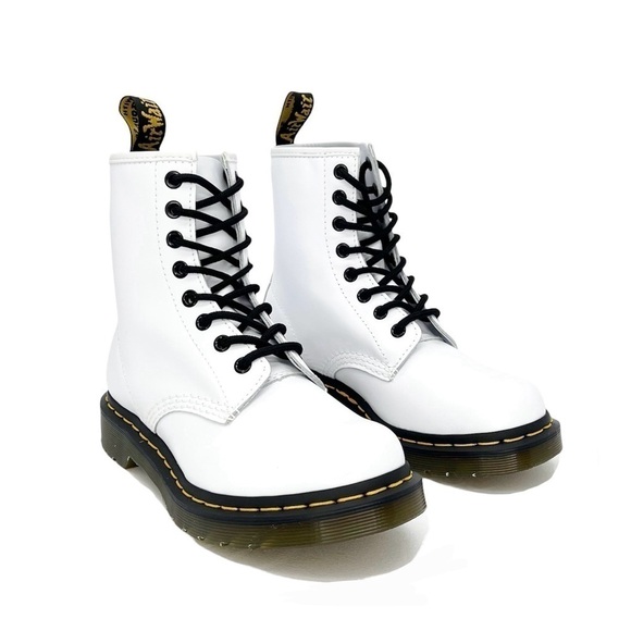 New Dr. Martens 1460 Softy T Leather Lace-Up Boots White Women’s Size 6 Docs dm